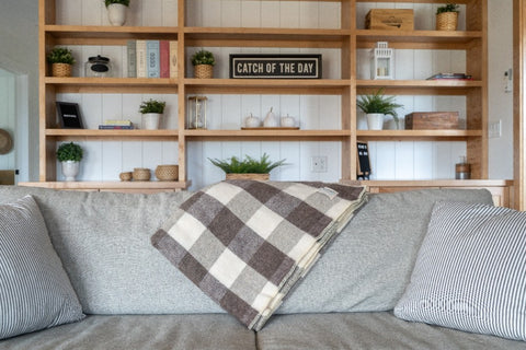 MacAUSLAND WOOLEN THROW/CHOCOLATE CHECKER