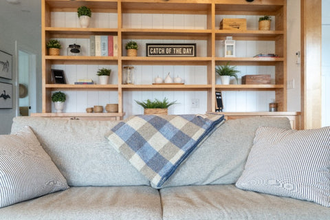 MacAUSLAND WOOLEN THROW/BLUE CHECKER