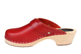 CLASSIC RED CLOGS WITH STRAP